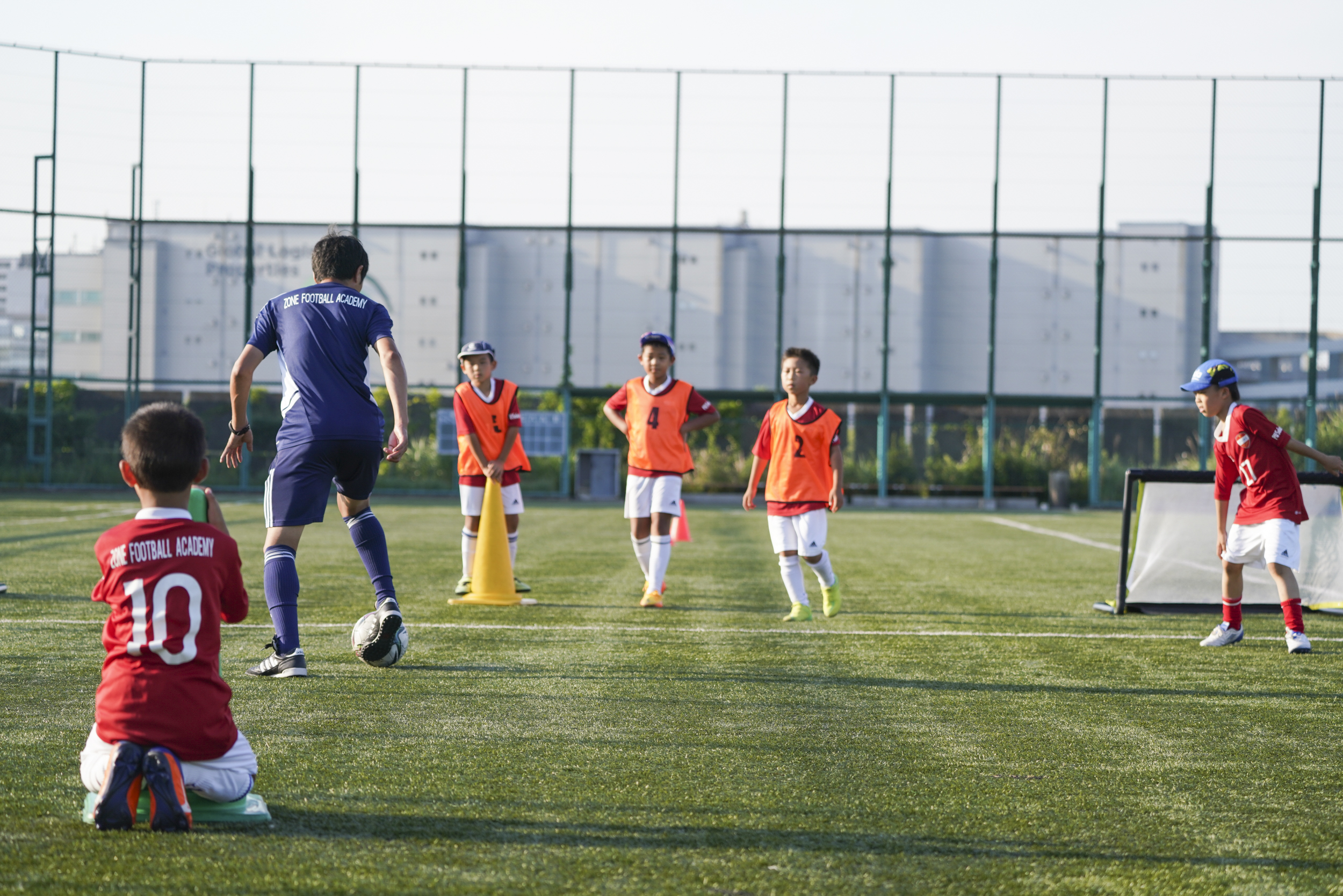 Zone Football Academyは 個の育成 に重点を置き 魅力ある選手を育成することを目的とし 基本技術